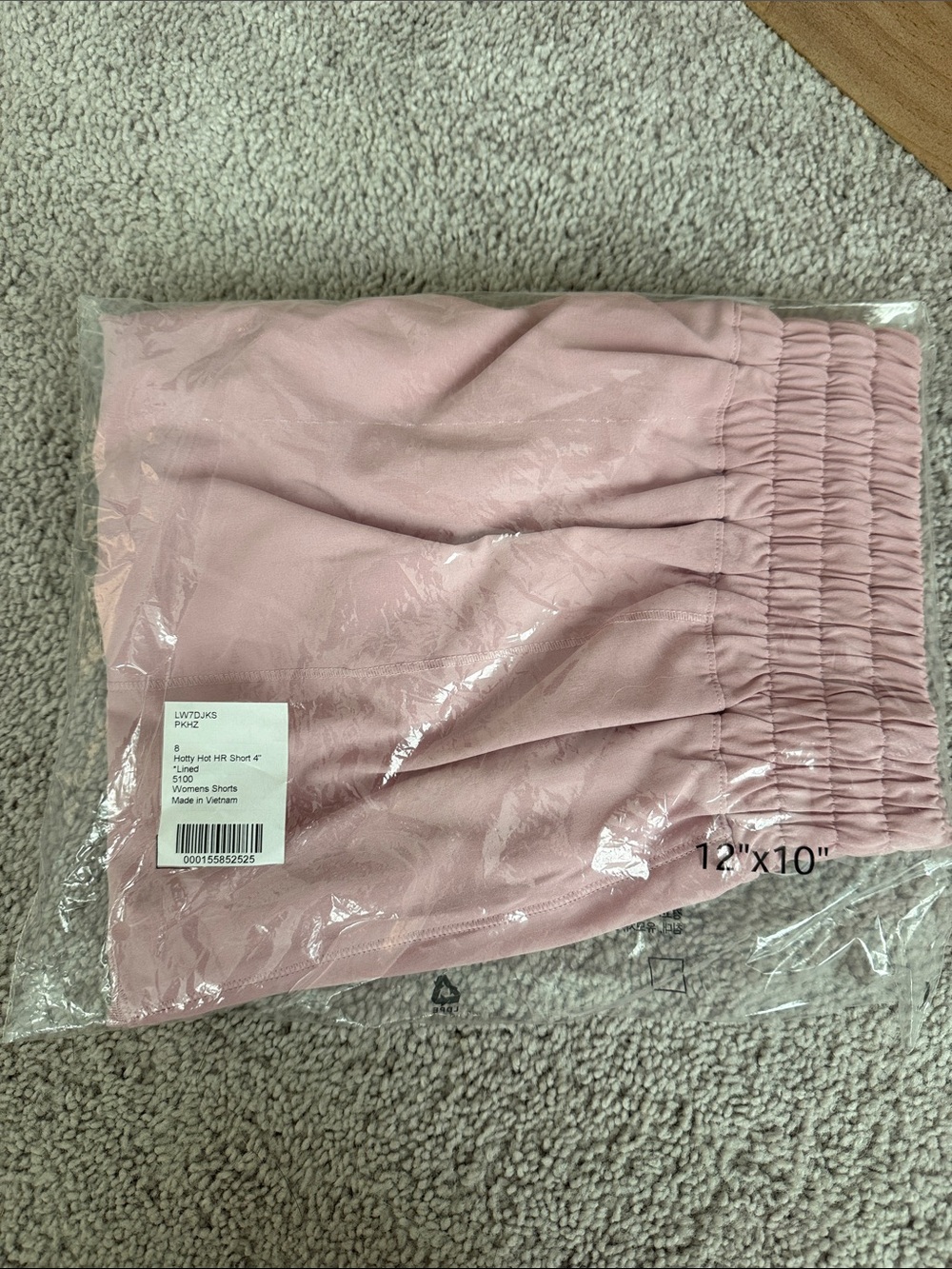 NWT Pink Lululemon HR Hotty Hot shorts size 8